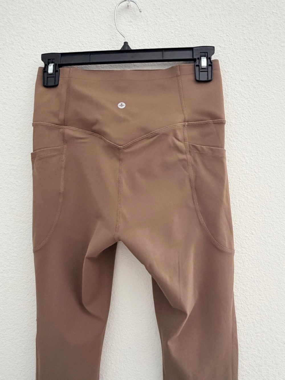HALARA Brown High-Rise Pocket Leggings